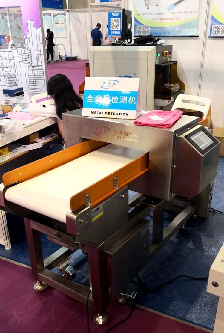 1557971352366519.jpg 2019鞋材鞋機(jī)飛織展會圖7.jpg